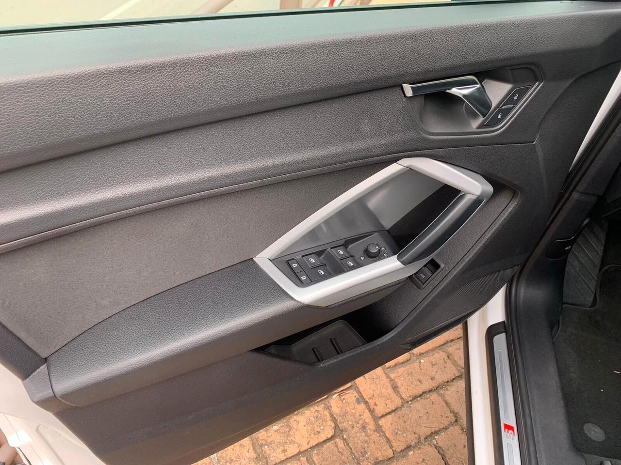 Audi Q3 35 TDI S tronic line edition