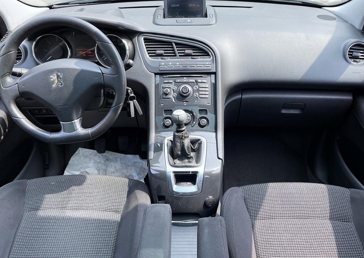 Peugeot 5008 1.6 Hdi - 7 Posti - Tetto Panoramico