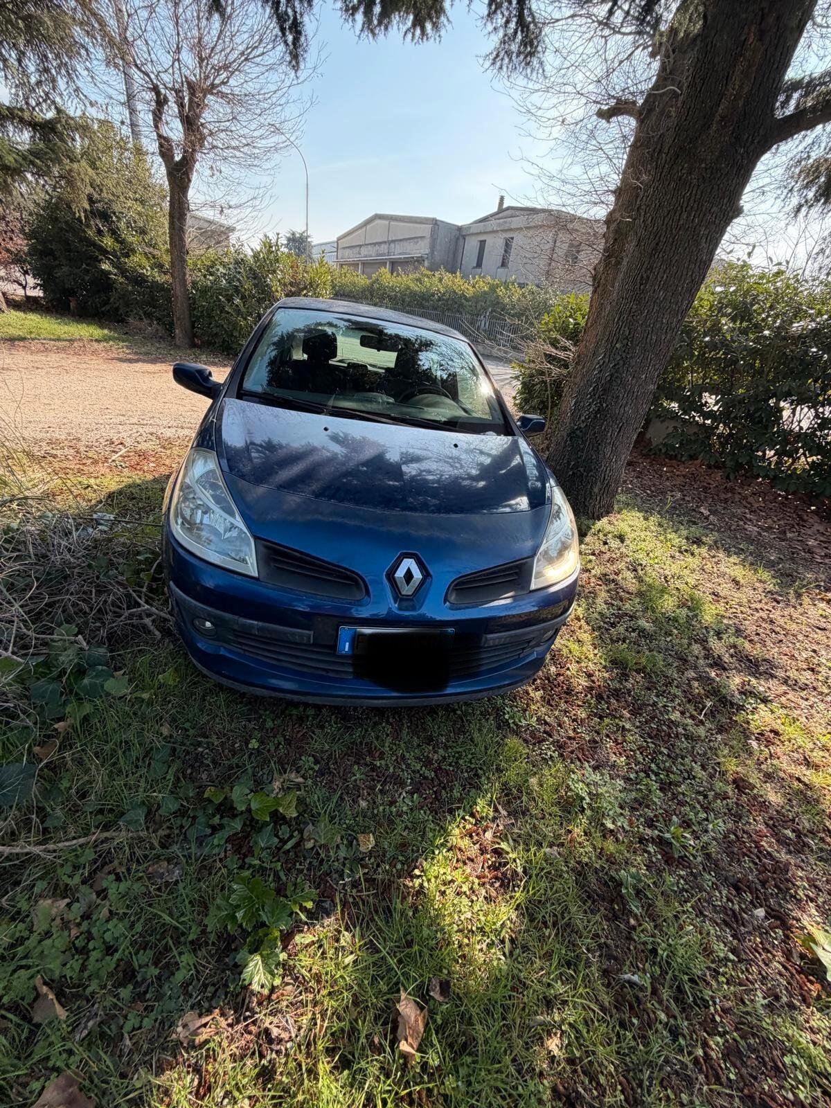 Renault Clio 1.2 cat 5 porte Confort Authentique