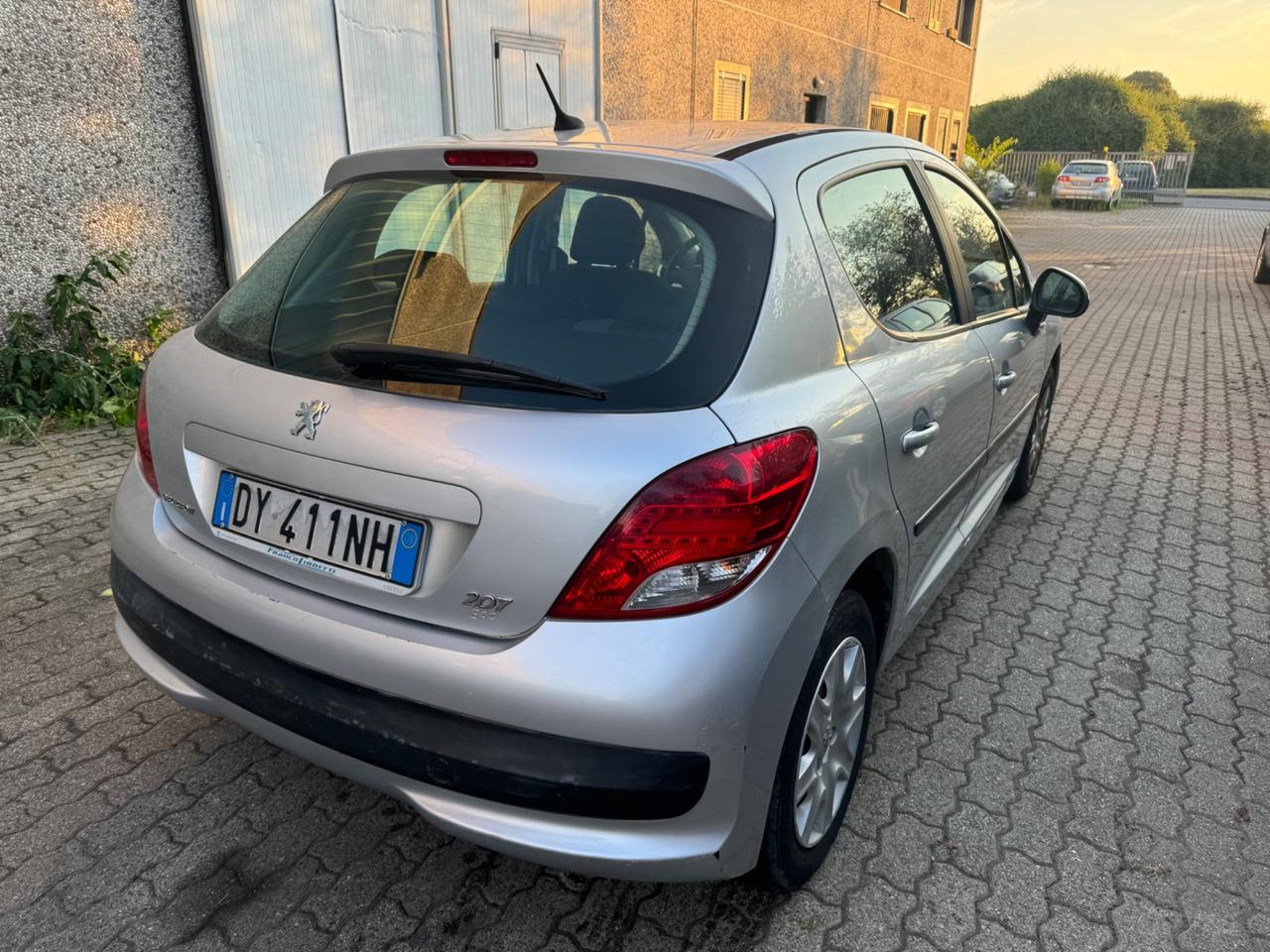 PEUGEOT 207 2009BENZINA GPL X NEOPATENTATI