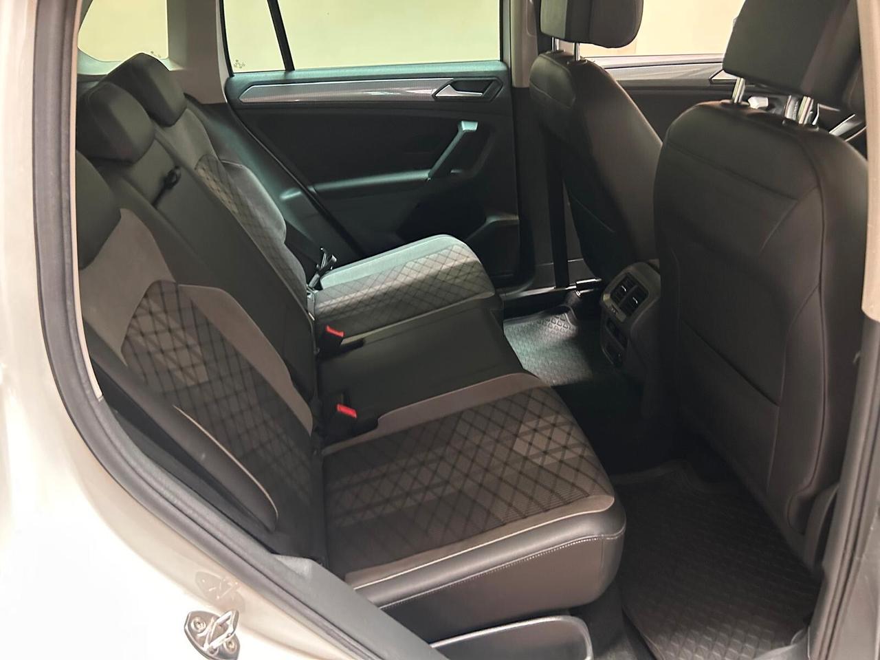 Volkswagen Tiguan 2.0 TDI 150CV SCR DSG 4MOTION R-Line