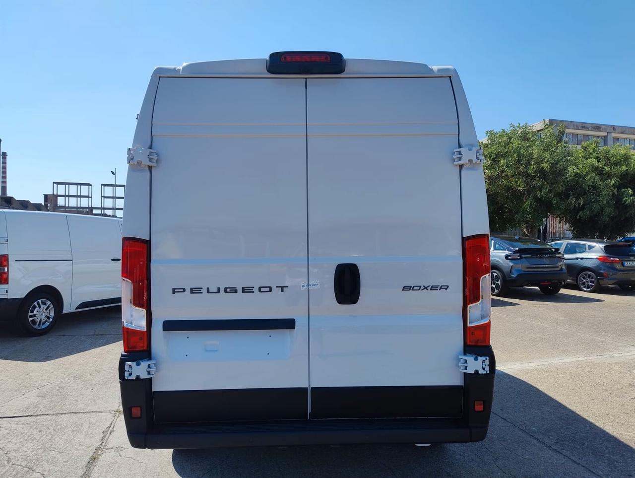 PEUGEOT BOXER L2h2 2.2 BlueHDi 140 CV NUOVO DA IMMATRICOLARE