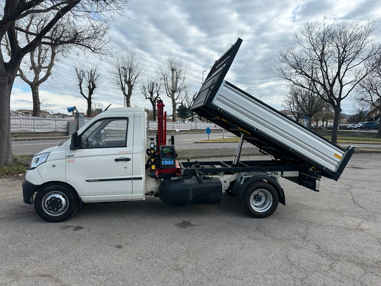 Piaggio Porter NP6 TWB CHAS 325 LR LPG TOP WHITE