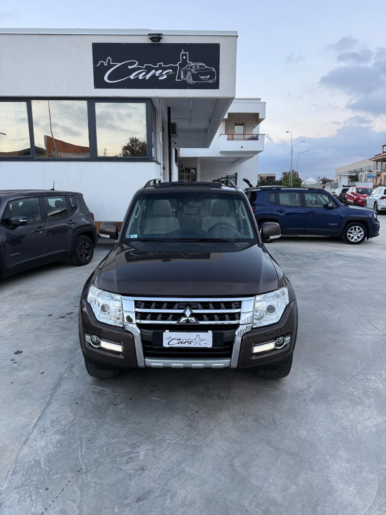 Mitsubishi Pajero 3.2 DI-D 16V aut. 5p. One/Hundred DPF