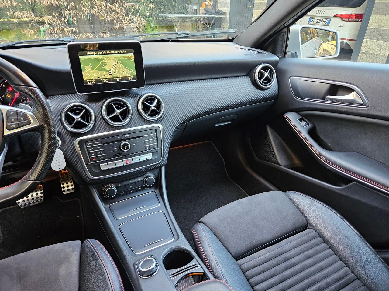 Mercedes-benz A 220 d Automatic Premium