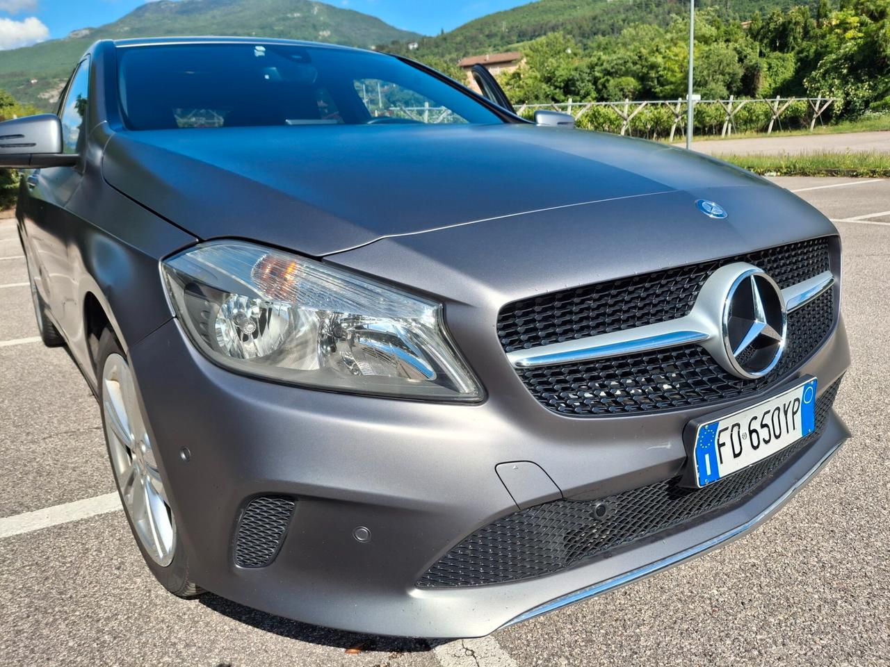 Mercedes-benz A 200 d Premium