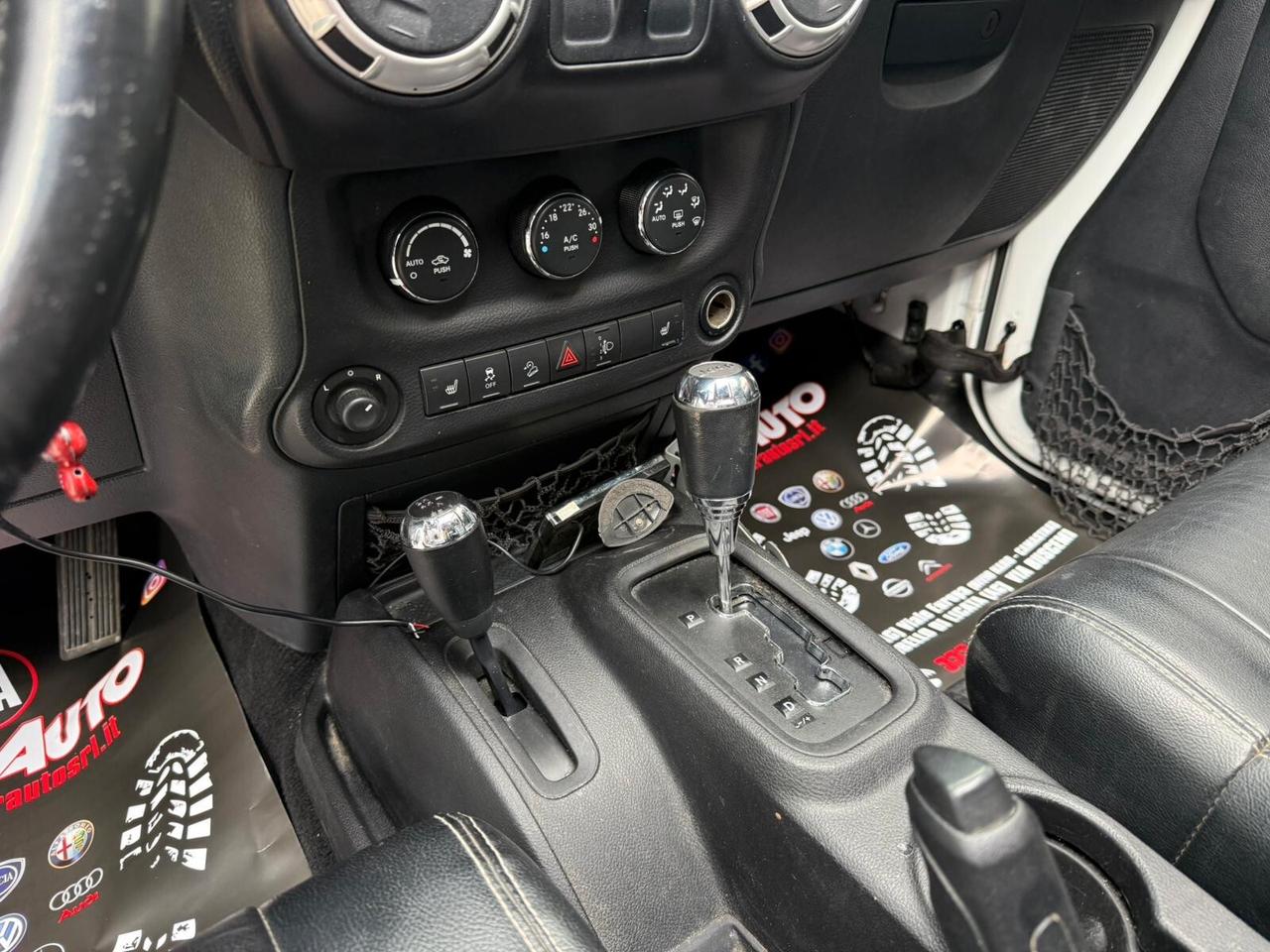 Jeep Wrangler 2.8 CRD 200CV Sahara omologata ROCK'S