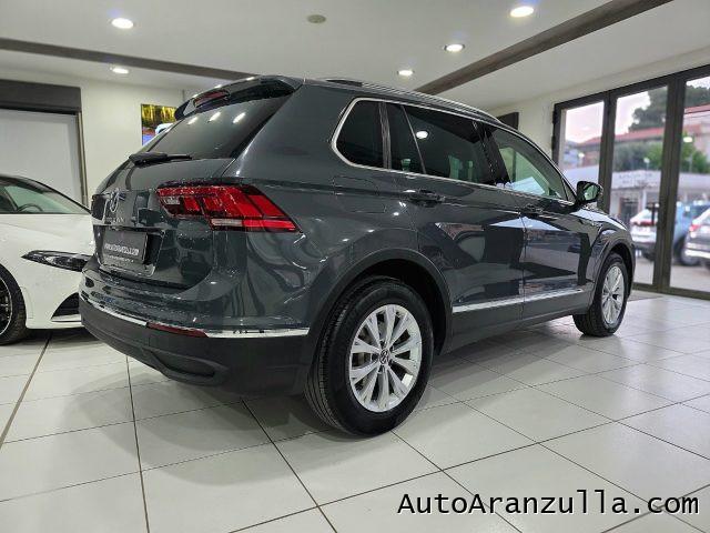 VOLKSWAGEN Tiguan 2.0 TDI 150CV SCR DSG Life - Fari Led
