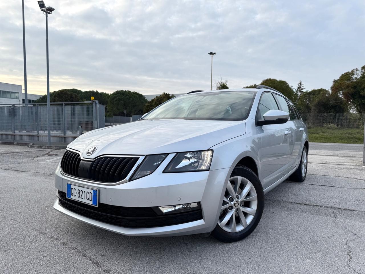 SKODA OCTAVIA 1.5 DSG Style G-Tec Metano - Navi
