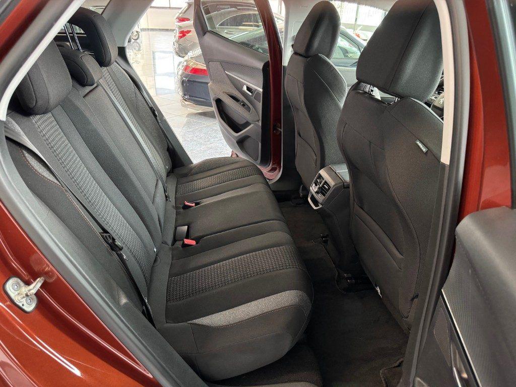 Peugeot 3008 BlueHDi 130cv Navi Cockpit Carplay Soli 90000 km