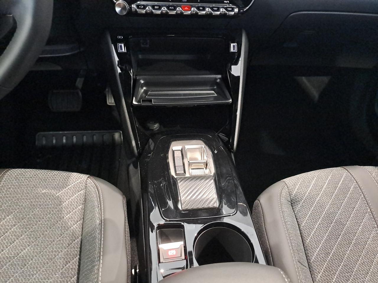 PEUGEOT NUOVO E-2008 - Motore Elettrico 156cv Allure