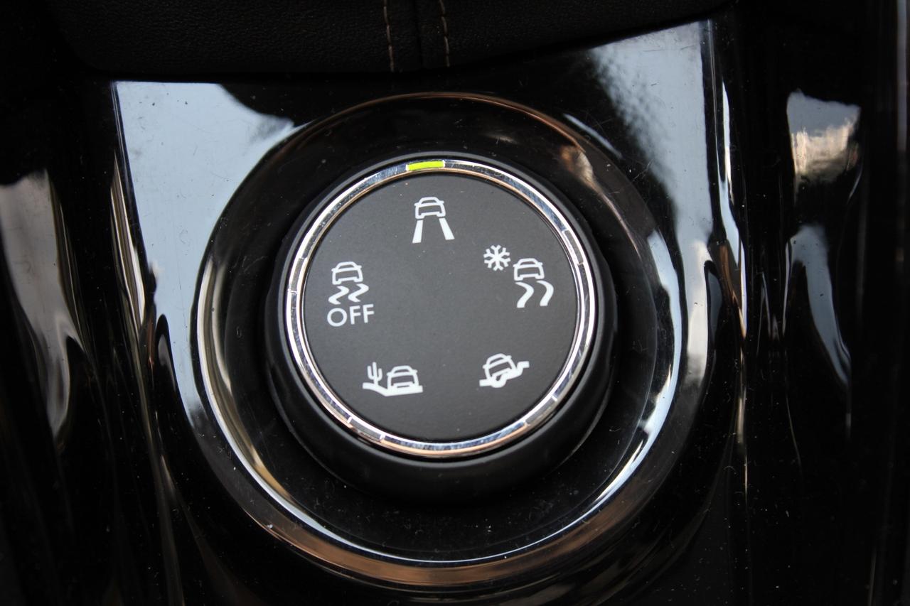 Peugeot 2008 BlueHDi 100 Allure 1.6 CERCHI IN LEGA DRIVE MODE