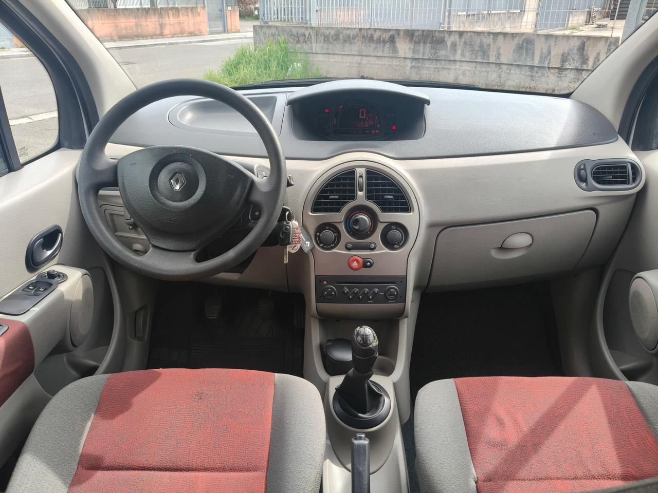 Renault Modus 1.2 benzina PER NEOPATENTATI