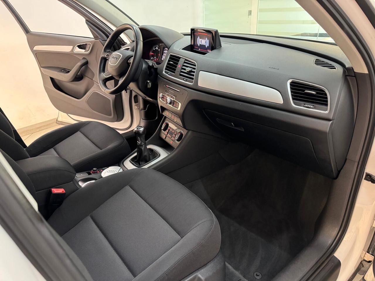 Audi Q3 2.0 TDI 120 CV Business 2015