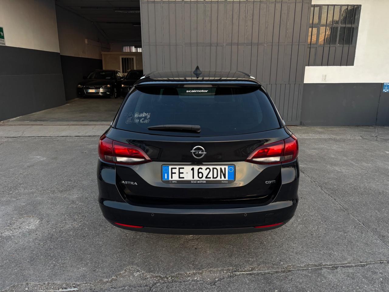 Opel Astra 1.6 CDTi. Neopatentati. Garanzia 12 mesi