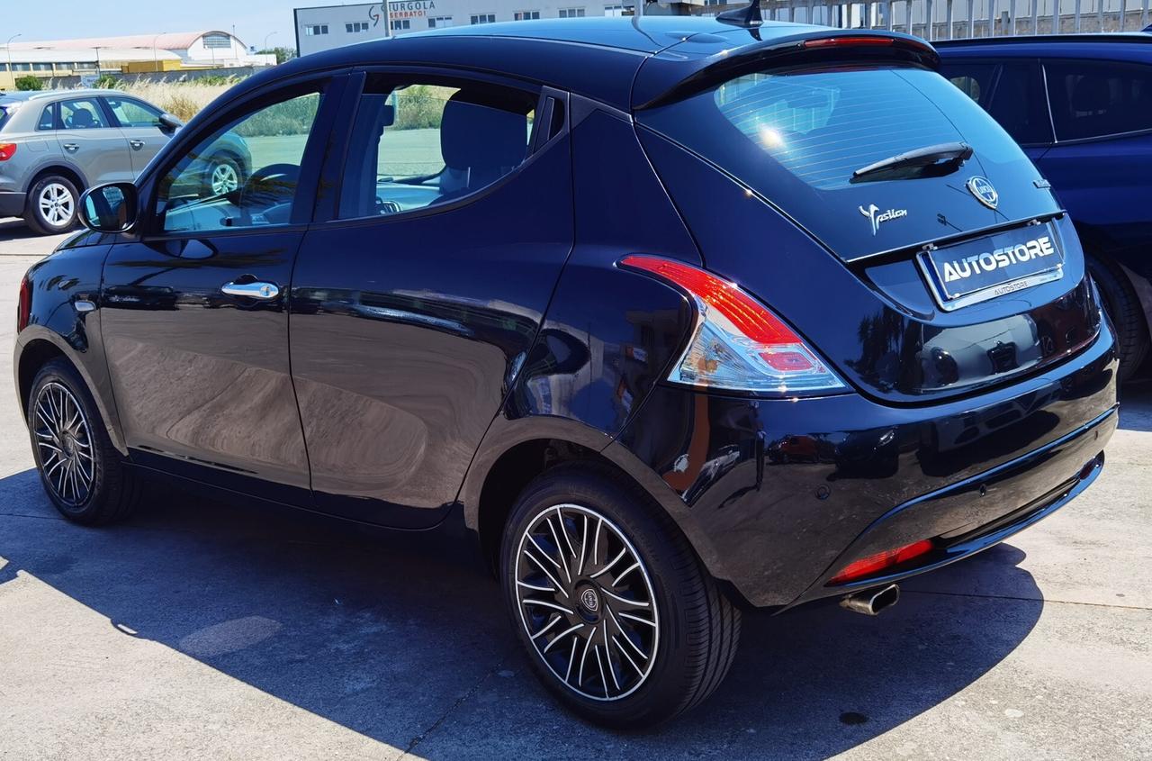 Lancia Ypsilon 1.0 FireFly 5 p. Hybrid Gold