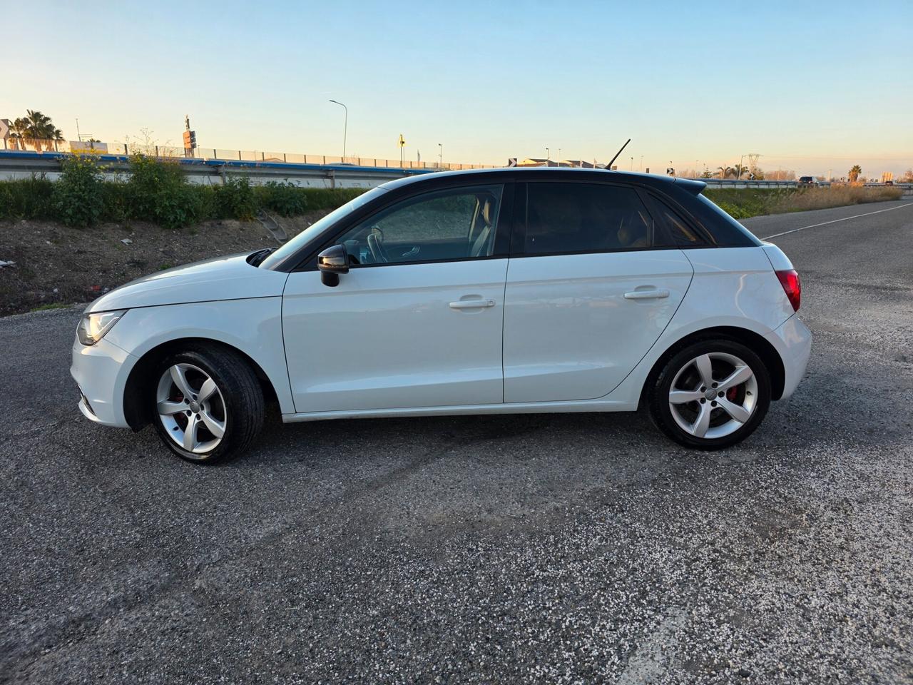 Audi A1 1.6 TDI S tronic Attraction