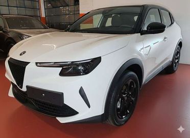 Alfa Romeo Junior 1.2 Hybrid 48V 145cv Edct6