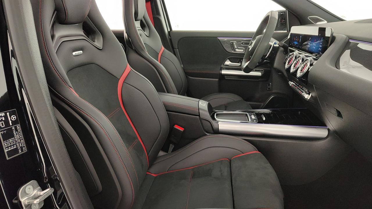 Mercedes-Benz GLA AMG 45 S AMG Line Premium Racing Collection 4matic+ auto