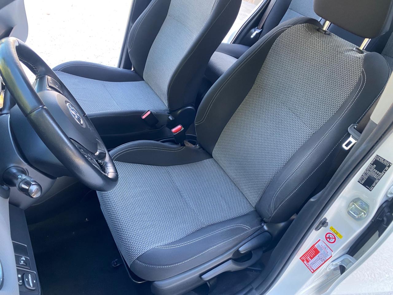 Toyota Yaris 1.5 Hybrid 5 porte Active NEOPATENTATI!!!