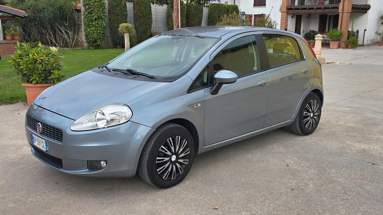 FIAT GRANDE PUNTO TENUTA BENISSIMO