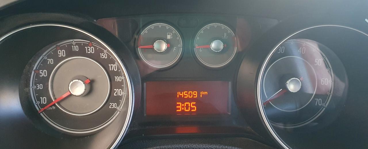 Fiat Punto 1.2 BENZ/GPL - 2017 - KM. 145.000 NEOPATENTATI