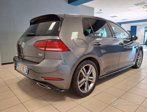 Volkswagen Golf R-Line
