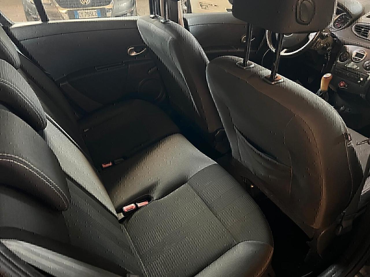 Renault Clio 1.5 dCi 85CV 5 porte Confort--2010