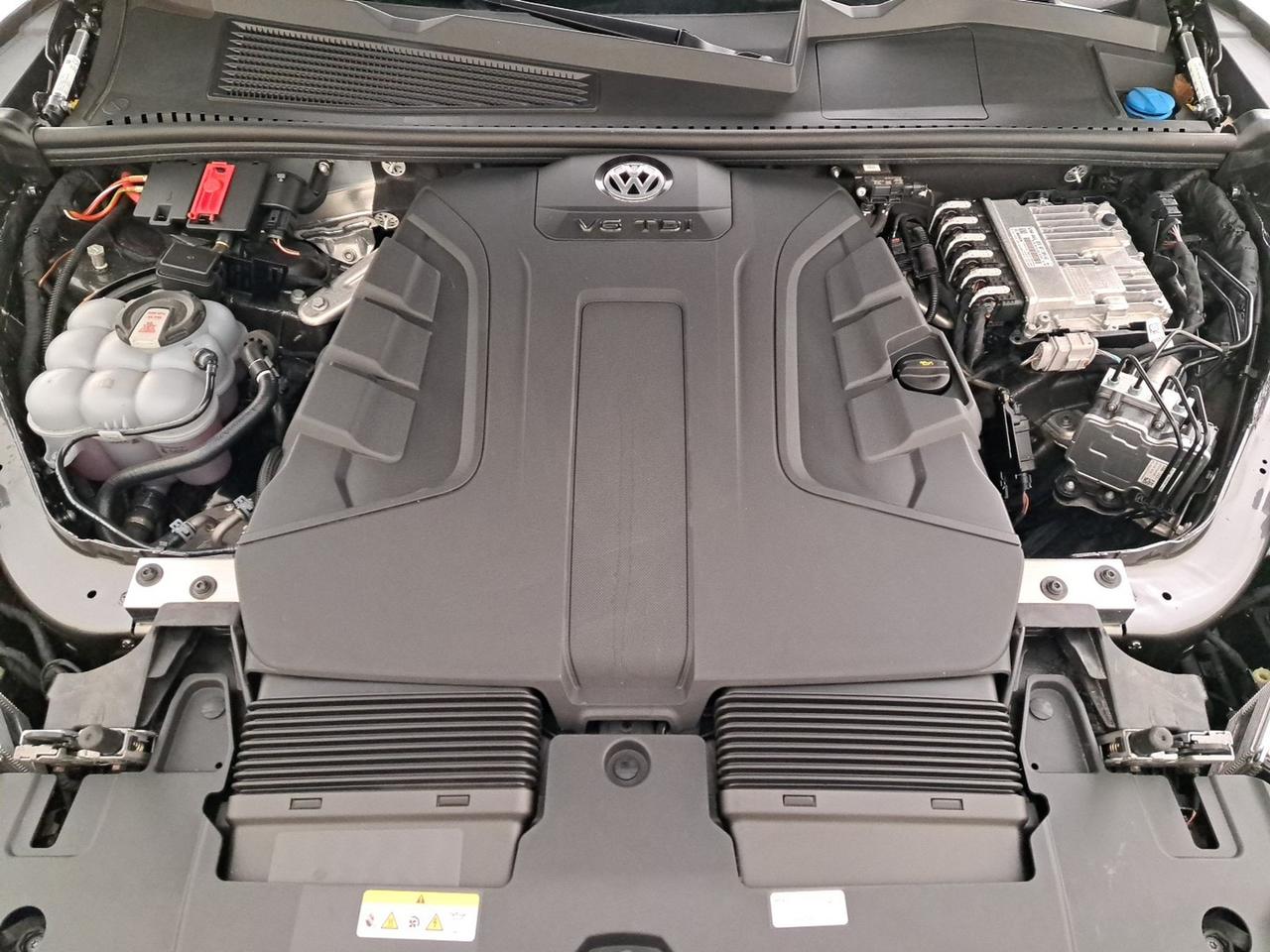 Volkswagen Touareg 3.0 v6 tdi scr elegance 231cv auto