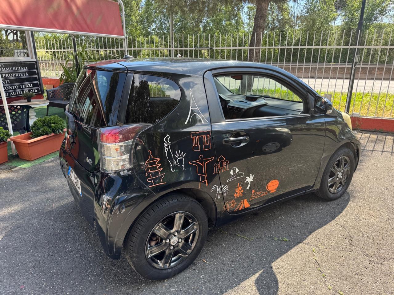 Toyota iQ 1.0 benzina - MANUALE - 2010