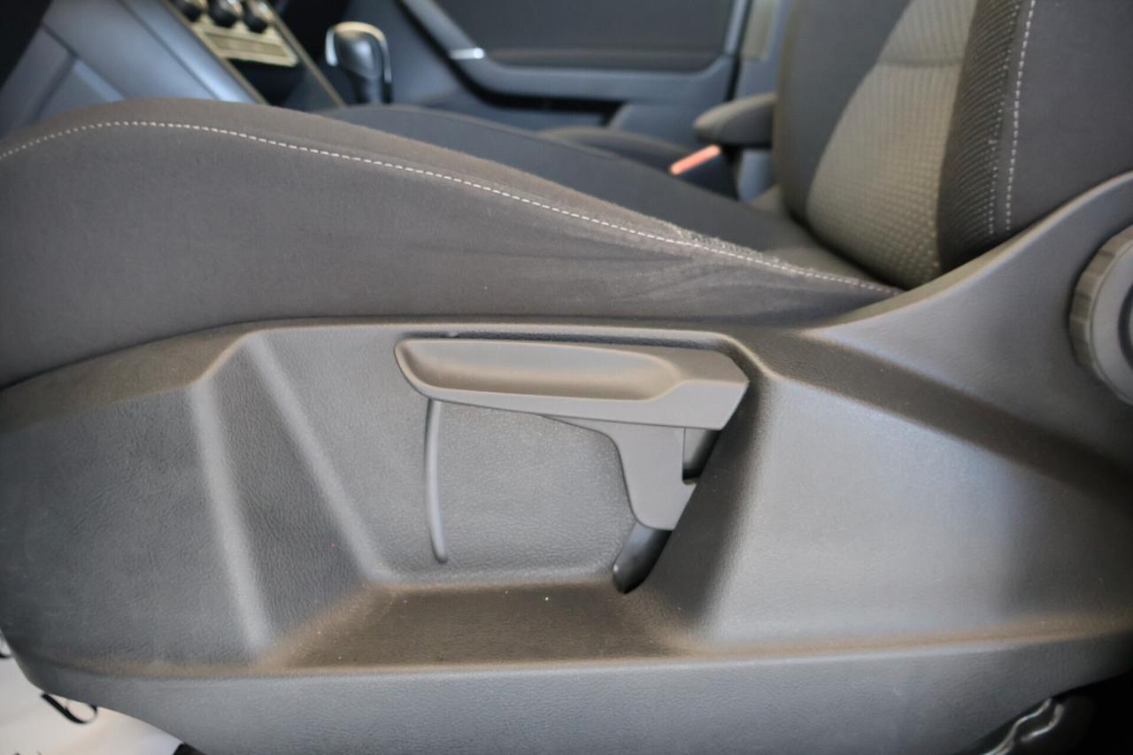 Volkswagen Touran 2.0 TDI 115 CV DSG IVA ESCLUSA 7 posti