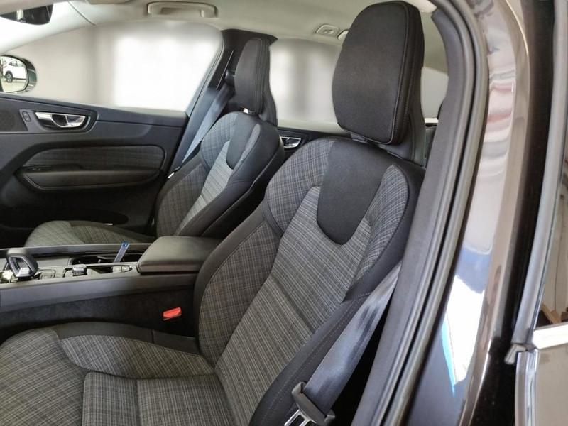 VOLVO XC60 B4 D AWD AUTOMATICO CORE SUV