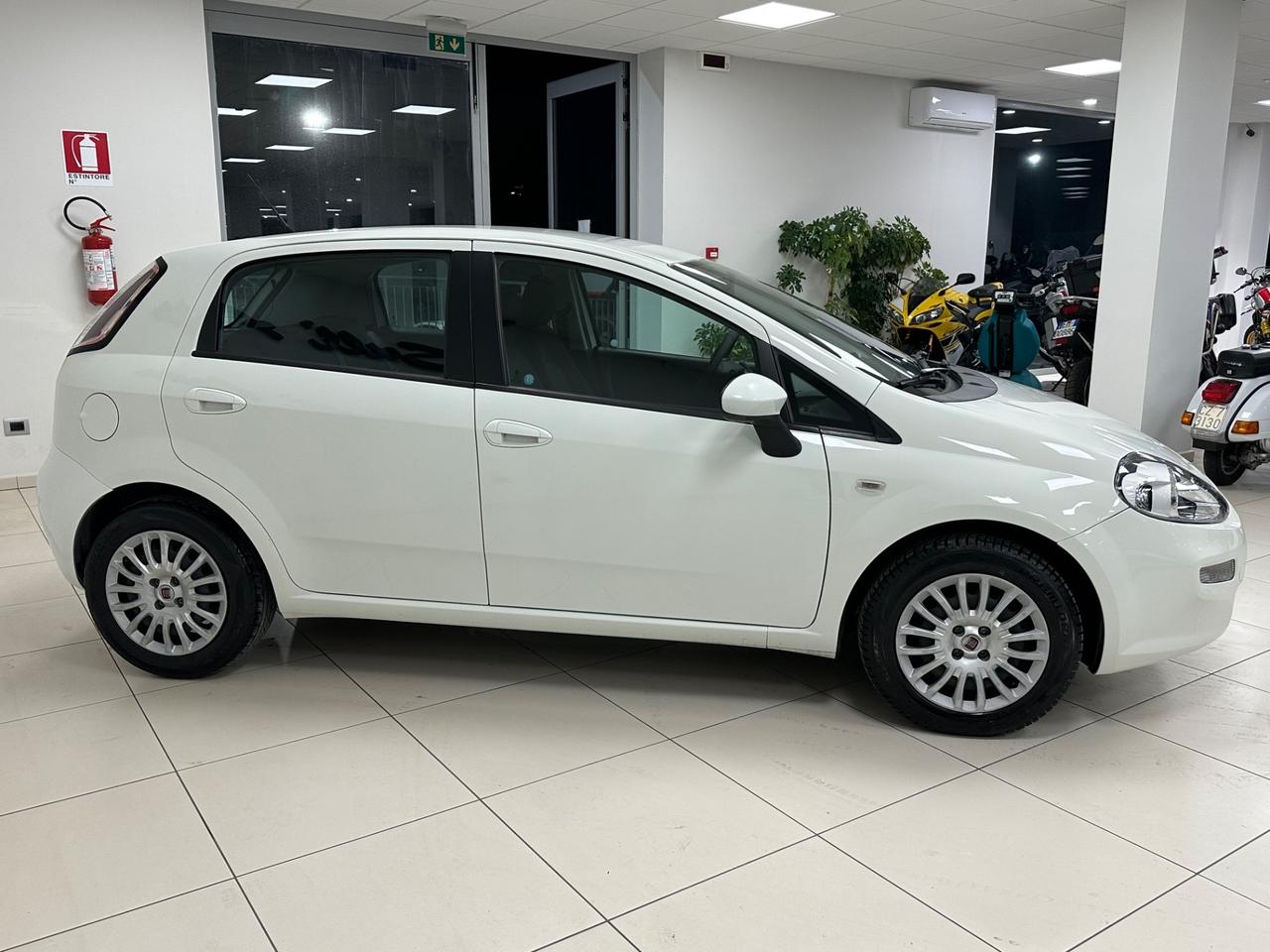 Fiat Punto 1.3 MJT II 75 CV 5 porte Easy - 2013