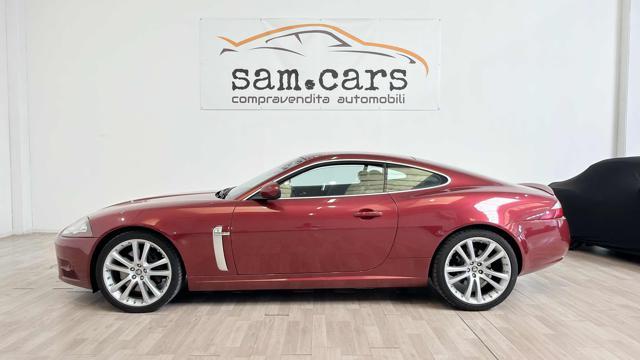 JAGUAR XKR 4.2 V8 Coupé