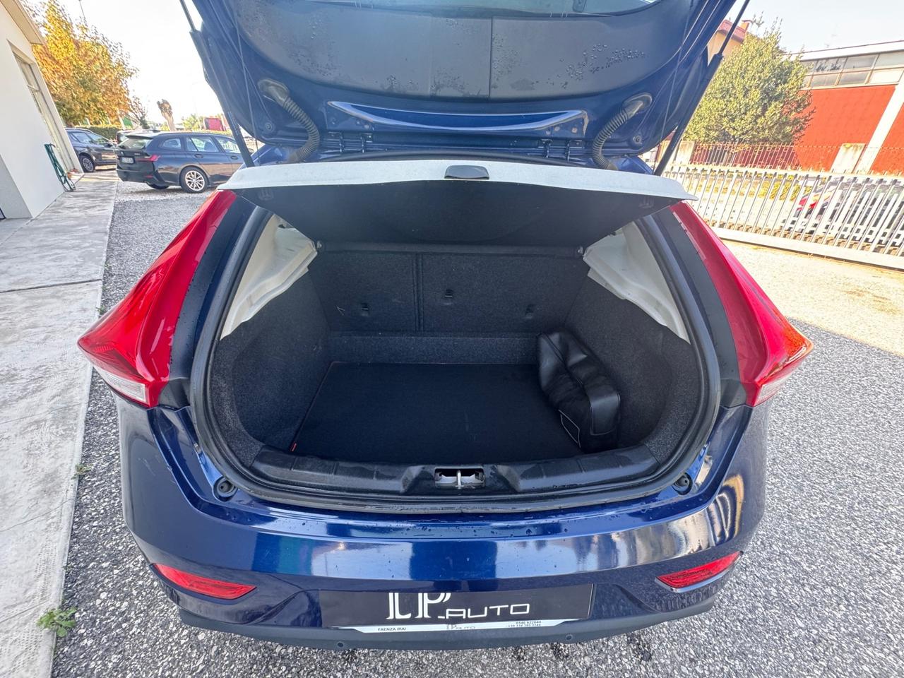 Volvo V40 D2 Ocean Race