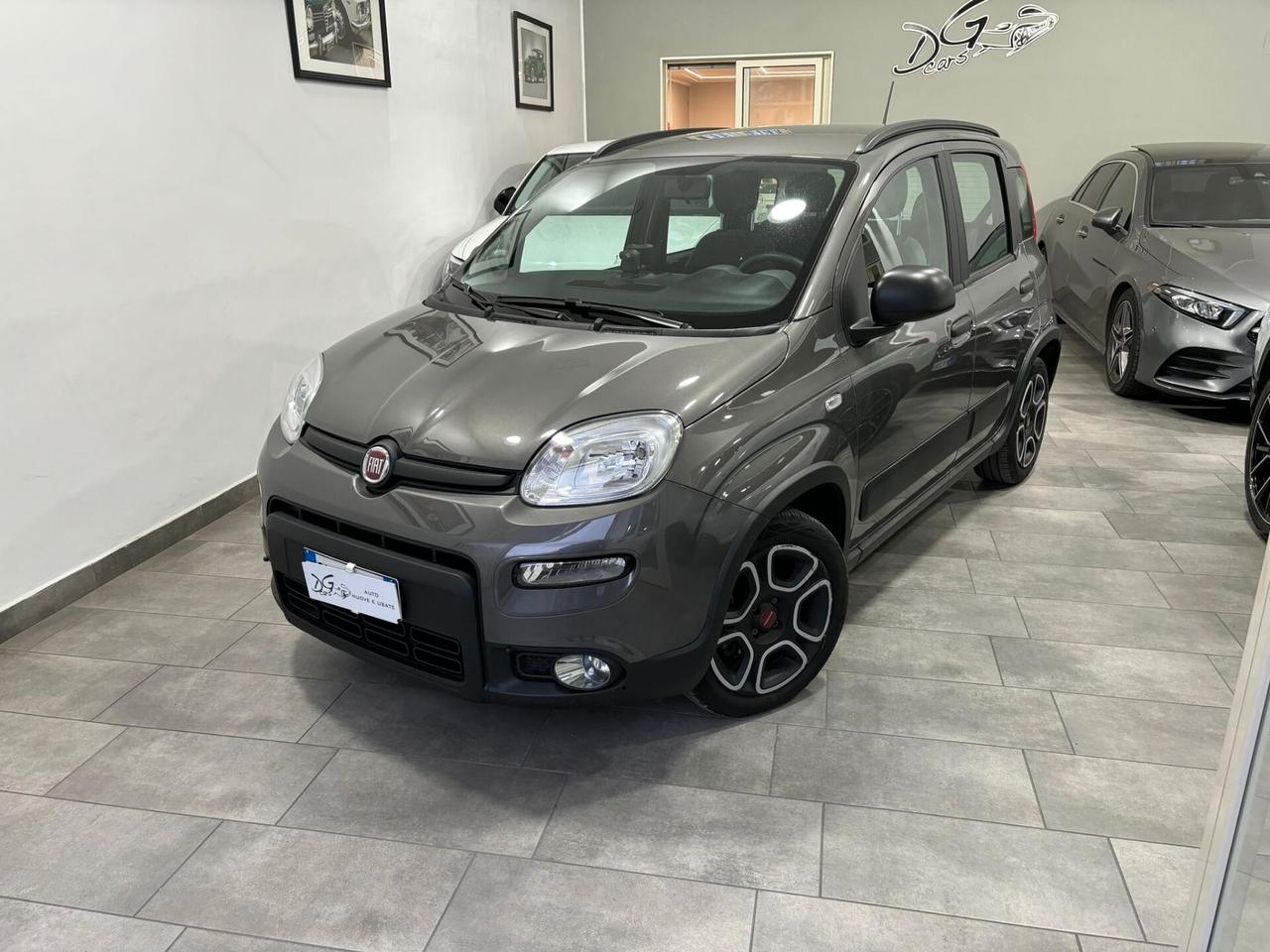 FIAT PANDA CITY CROSS 1.0 HYBRID