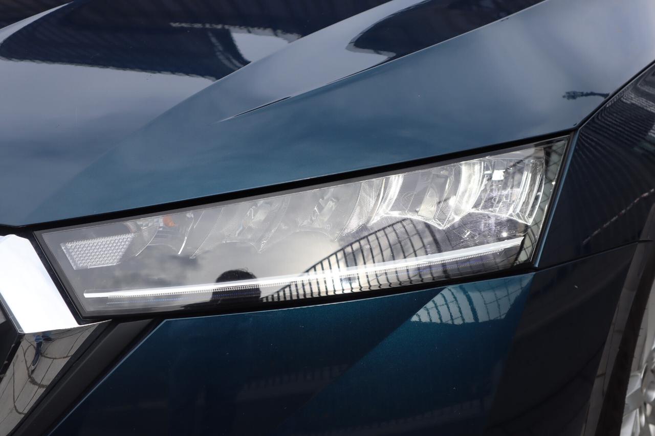 Skoda Octavia 2.0 TDI 115 CV DSG ACC LED KEYLESS CERCHI IN LEGA