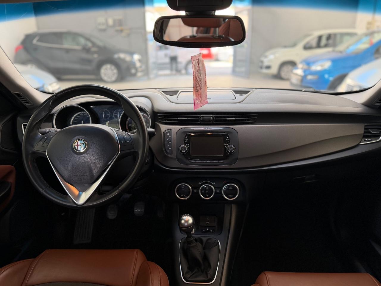 Alfa Romeo Giulietta 1.6 JTDm-2 105 CV Exclusive