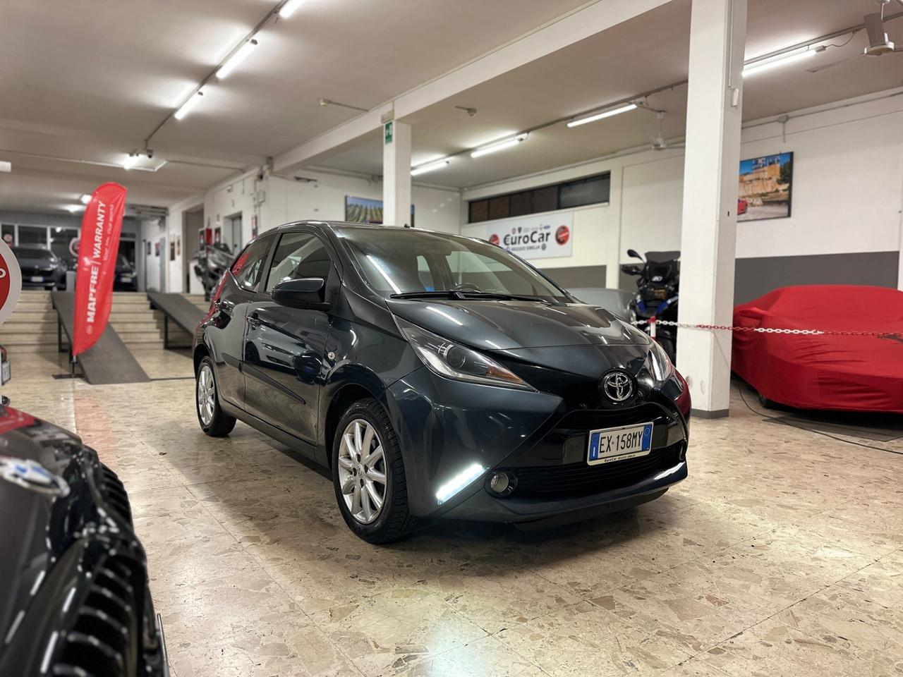 Toyota Aygo 1.0 VVT-i 69 CV 5P. 11/2014 Neopatentati