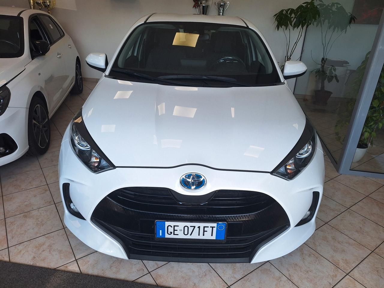 Toyota Yaris 1.5 Hybrid 5 porte Business