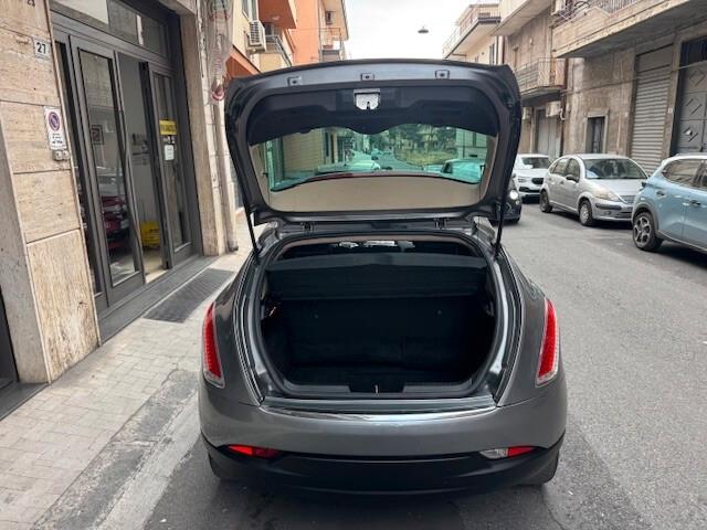 Lancia Delta 1.6 MJT Oro 120 cv - in Garanzia