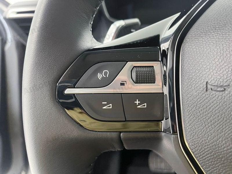 Peugeot 208 208 1.2 hybrid Allure 110cv e-dcs 6