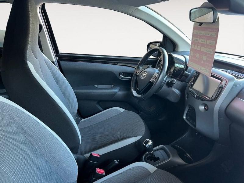Toyota Aygo 2ª serie Connect 1.0 VVT-i 72 CV 5 porte x-clusiv MMT
