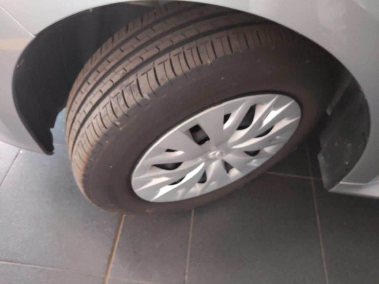 Toyota Yaris 1.0 5 porte Business