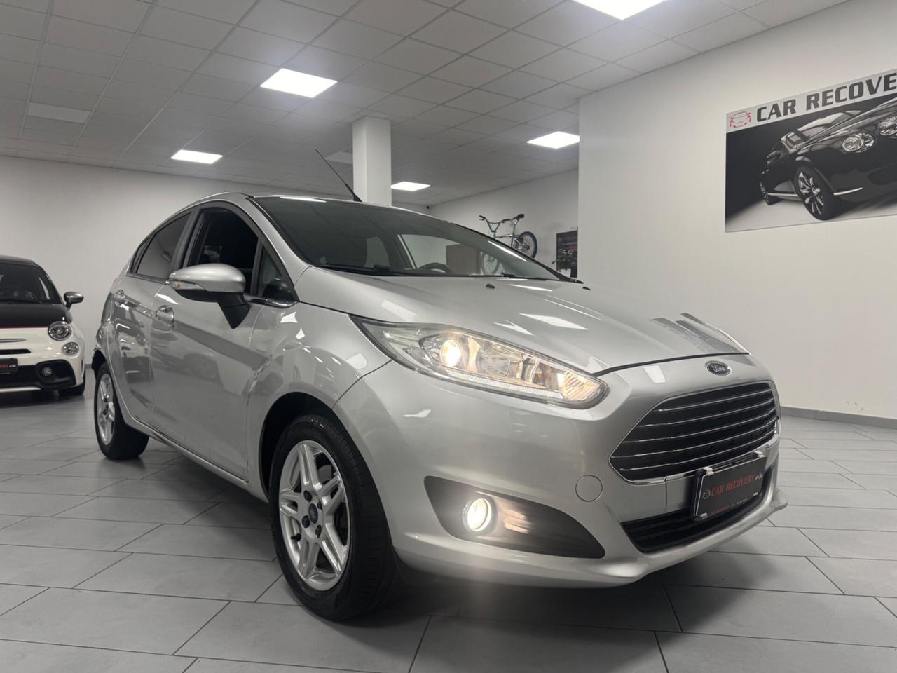Ford Fiesta 1.5 TDCi 75CV 5 porte Titanium