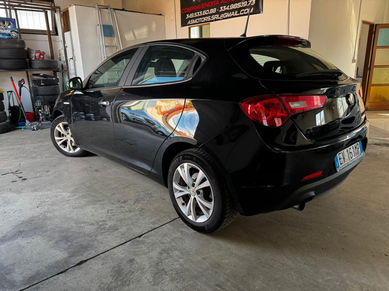 Alfa Romeo Giulietta 1.6 JTDm-2 105 CV Exclusive