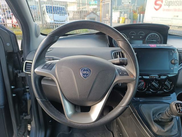 LANCIA Ypsilon 1.0 FireFly 5 porte S&S Hybrid Silver