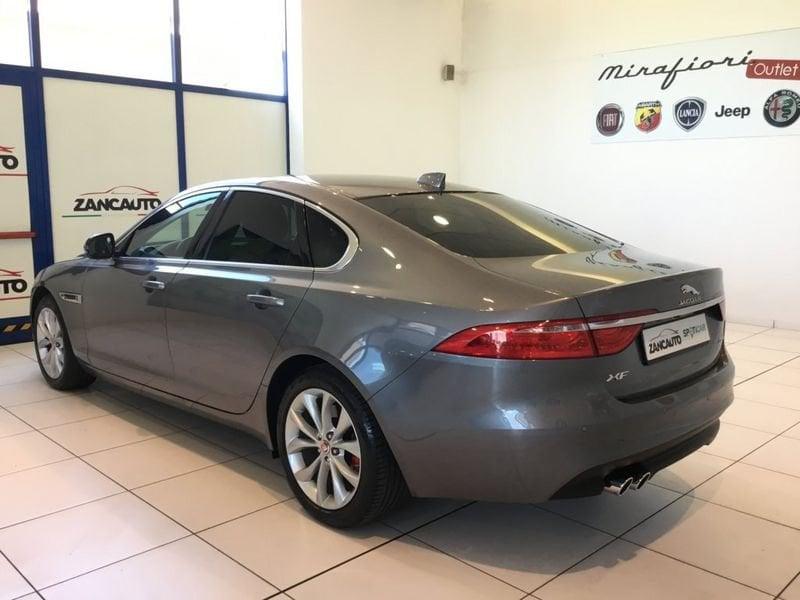 Jaguar XF 2.0 D 180 CV Prestige