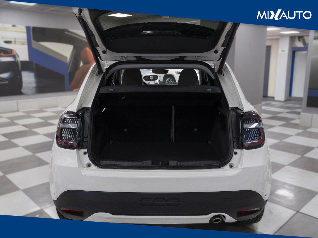 Fiat 600 1.2 Hybrid La Prima 110CV Auto