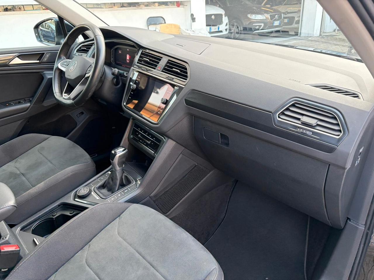 Volkswagen Tiguan 2.0 TDI 150 CV SCR DSG 4MOTION Elegance*EURO6*NAVI